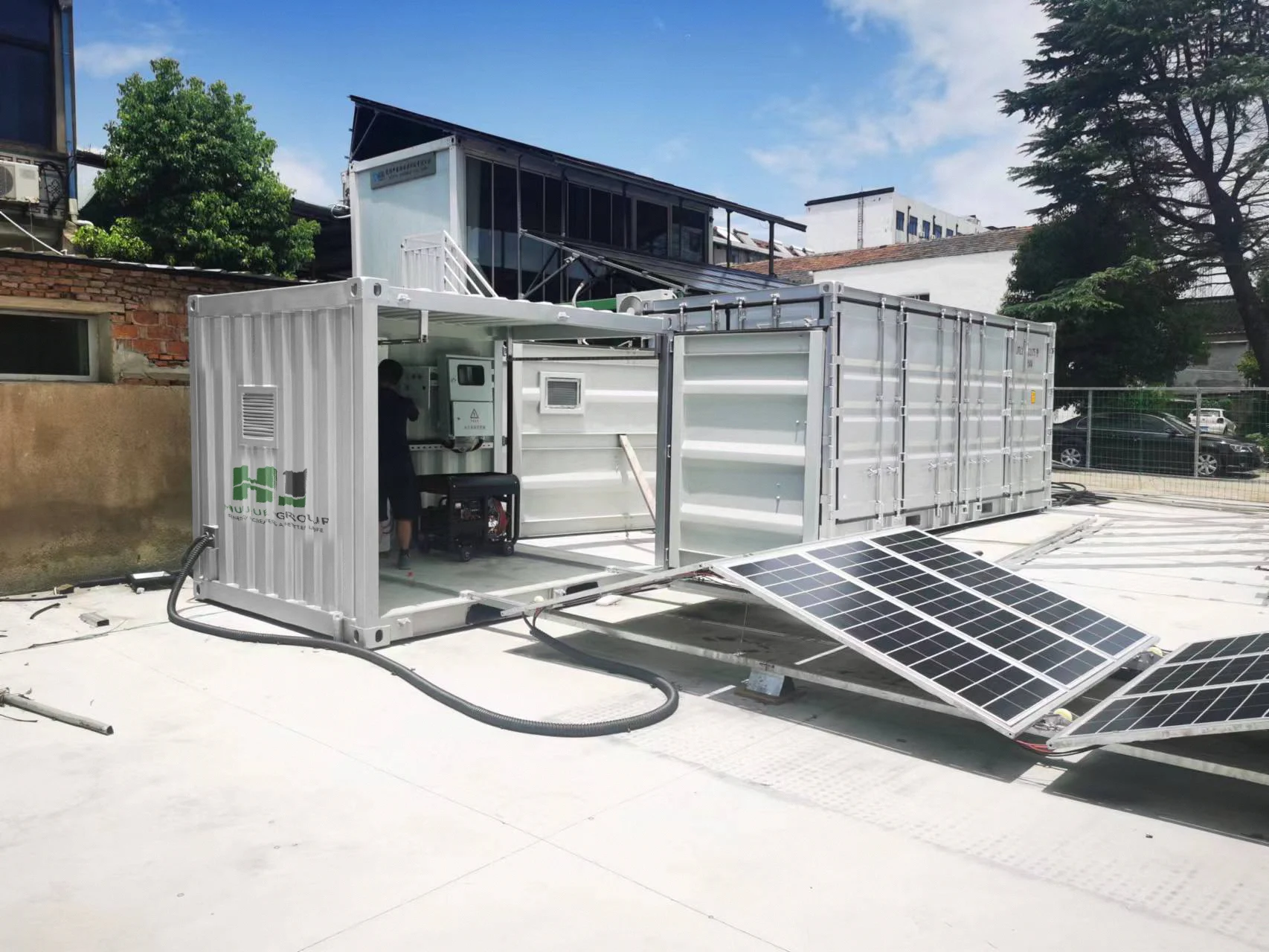 Mobile Solar PV Container